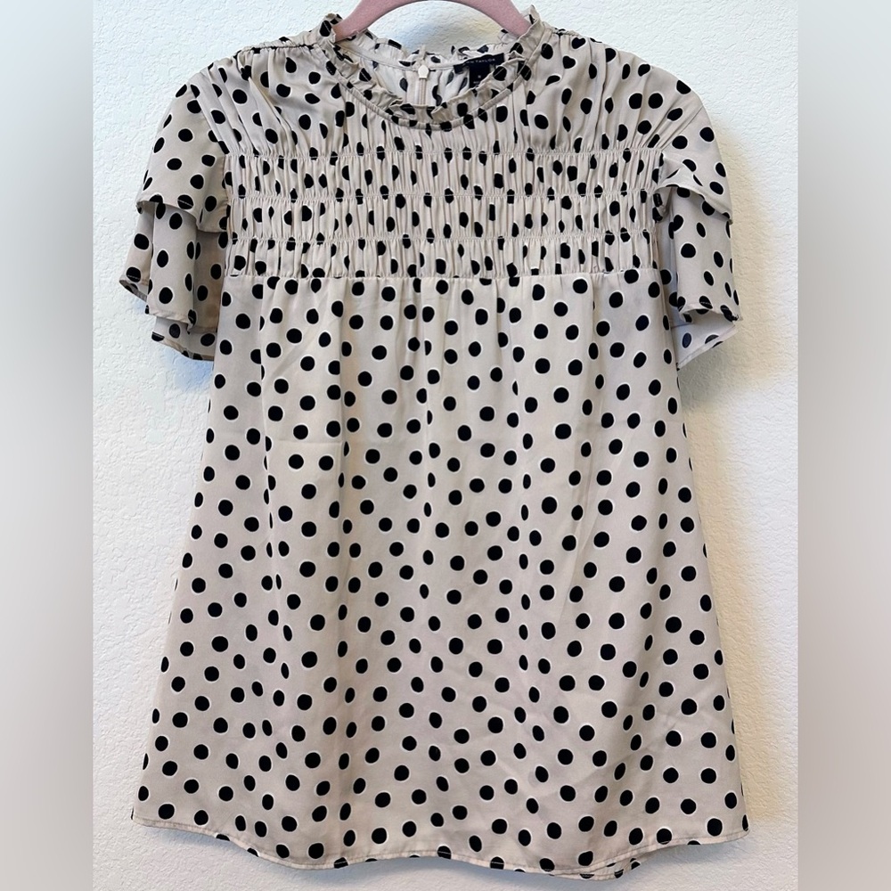 Ann Taylor Polka Dot Smocked Blouse M – Feminine Retro Chic Top